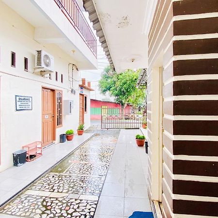 Reddoorz Syariah At Sipayung Homestay Stabat Exterior photo